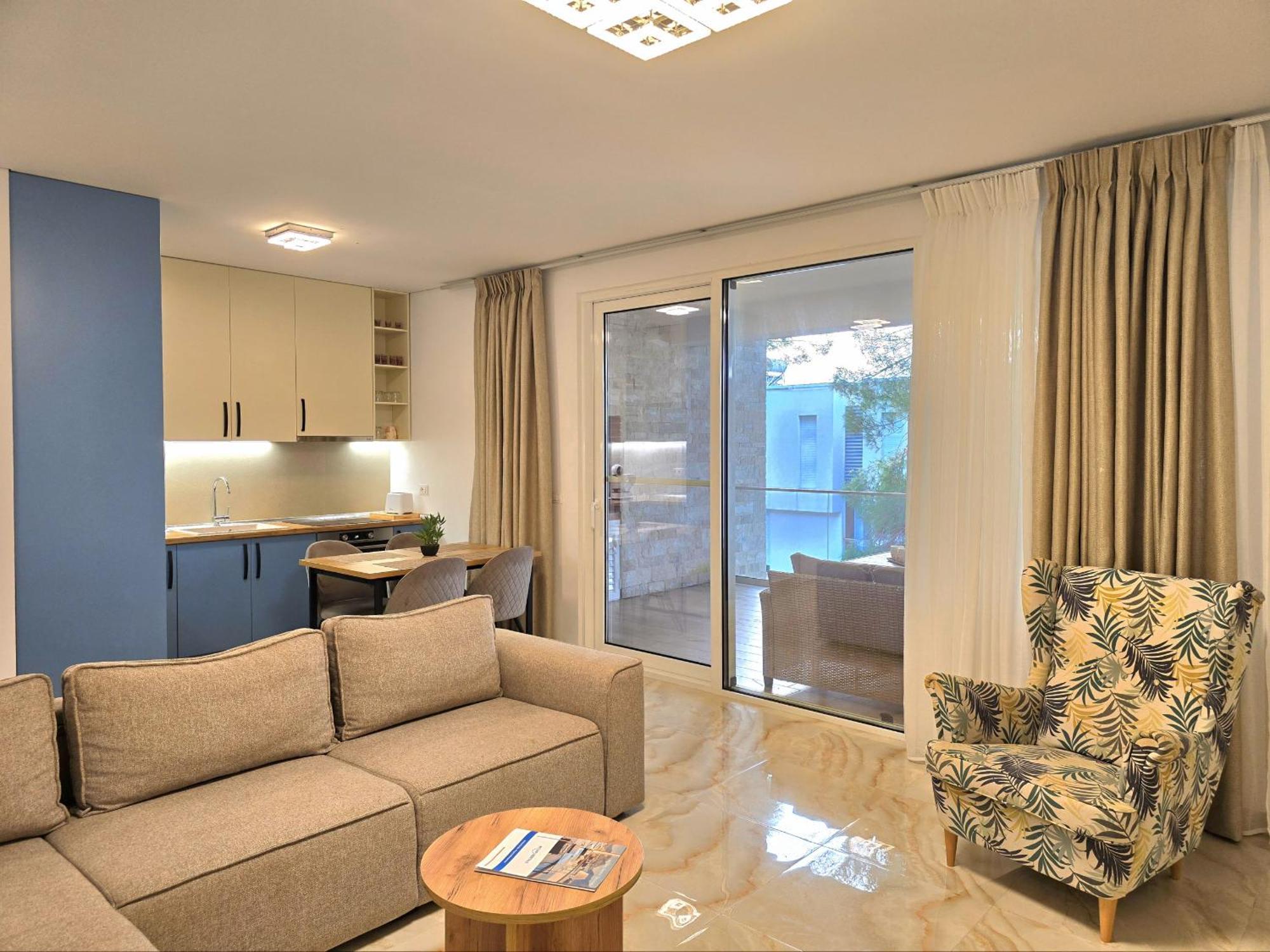 Blue Horizon - 285 * Durres